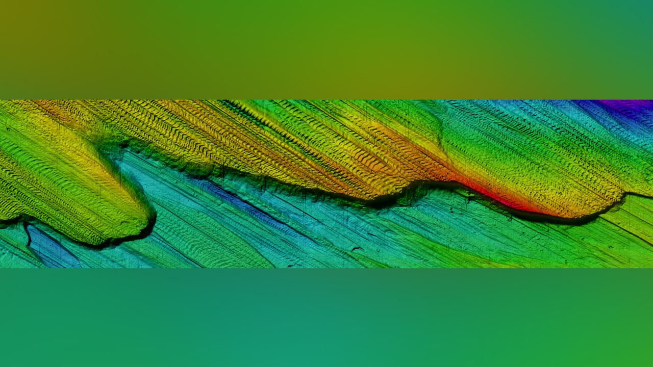Using autonomous underwater vehicles, scientists studied ridges on the seafloor.