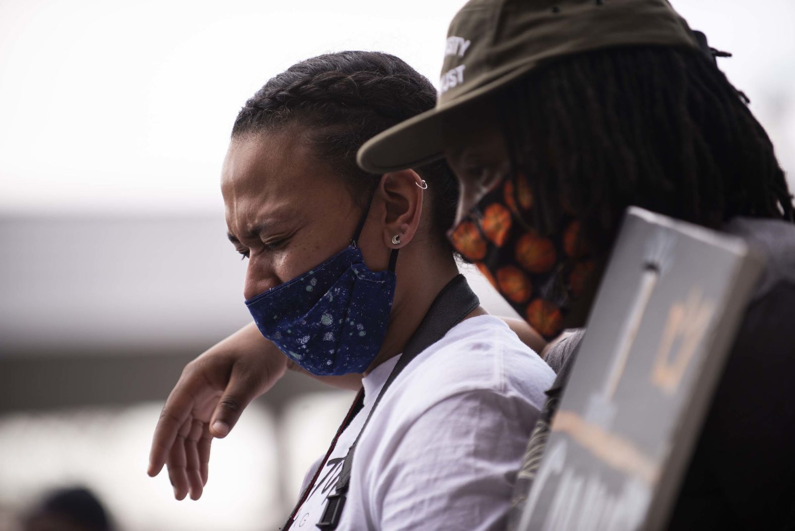 Demonstrators react in Minneapolis on May 26.