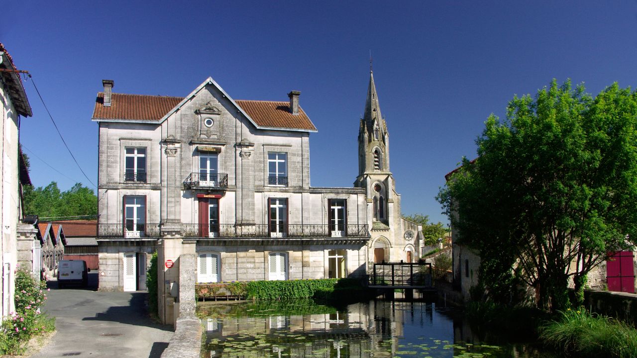 Maison Gautier is based in Aigre, France.
