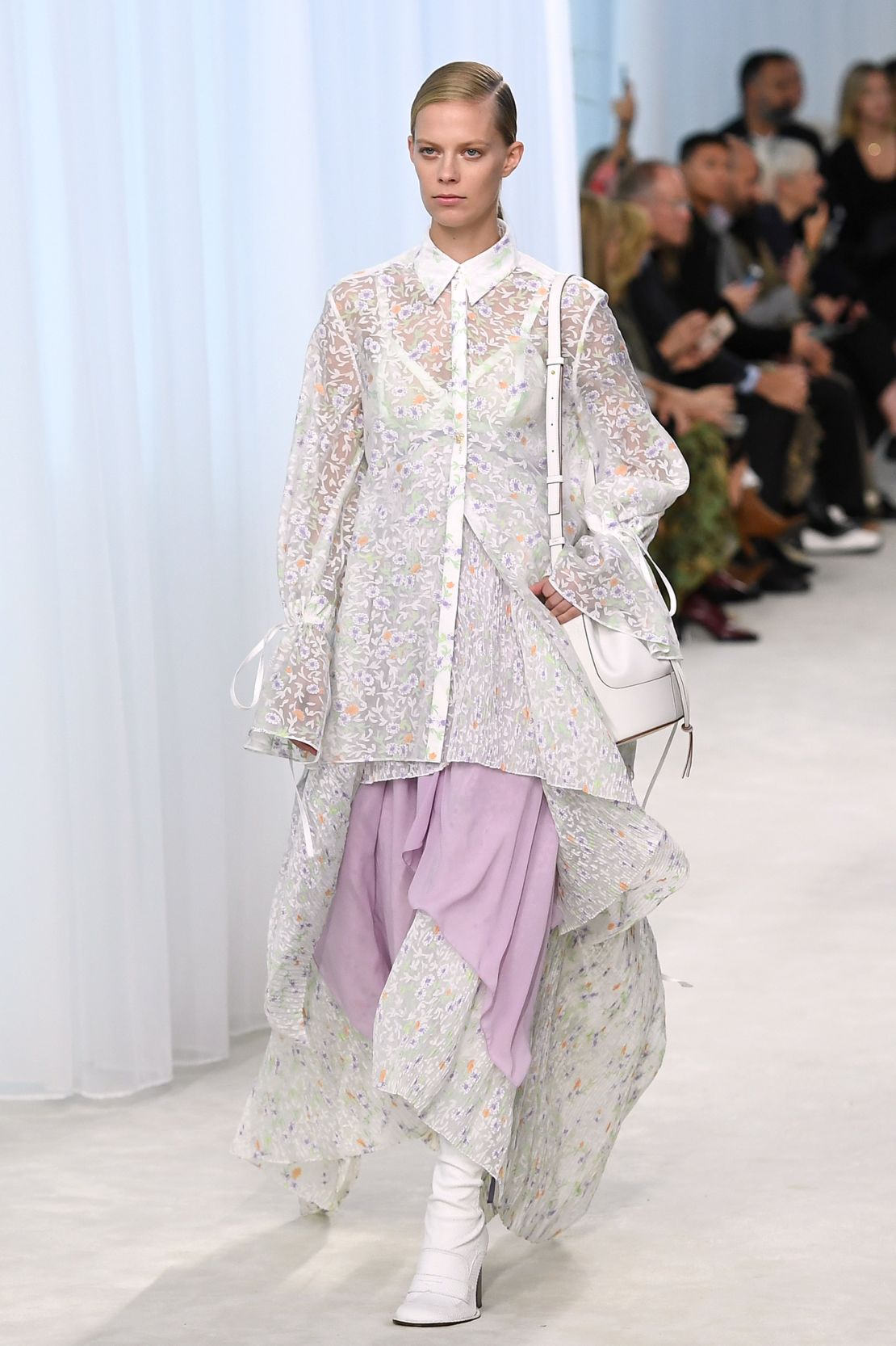 A model presents a creation by Loewe during the Women's Spring-Summer 2020 Ready-to-Wear collection fashion show in Paris on September 27, 2019. 