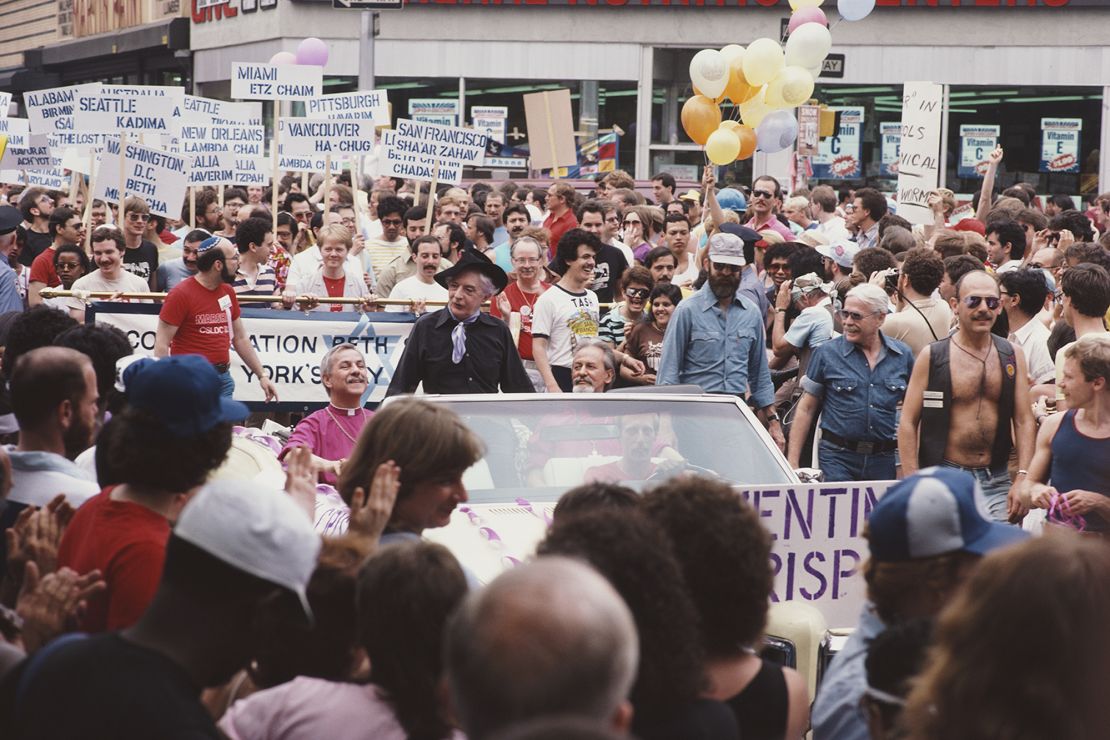 English writer and raconteur Quentin Crisp at New York's Gay Pride parade in June 1982.
