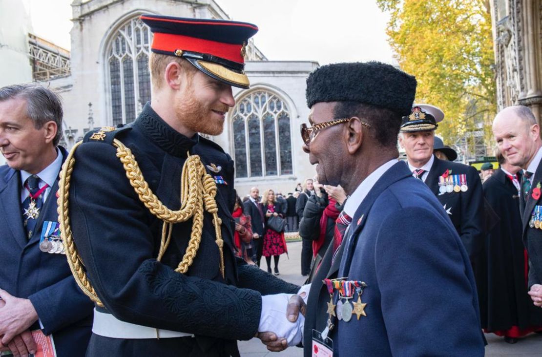 Ghanaian war veteran Private Joseph Hammond meeting Prince Harry at an event in November for Commonwealth soldiers in London. 