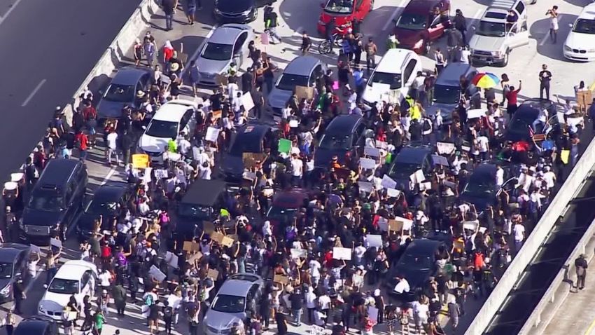 Miami Protest Overtake Highway And Cause Shutdown Cnn 