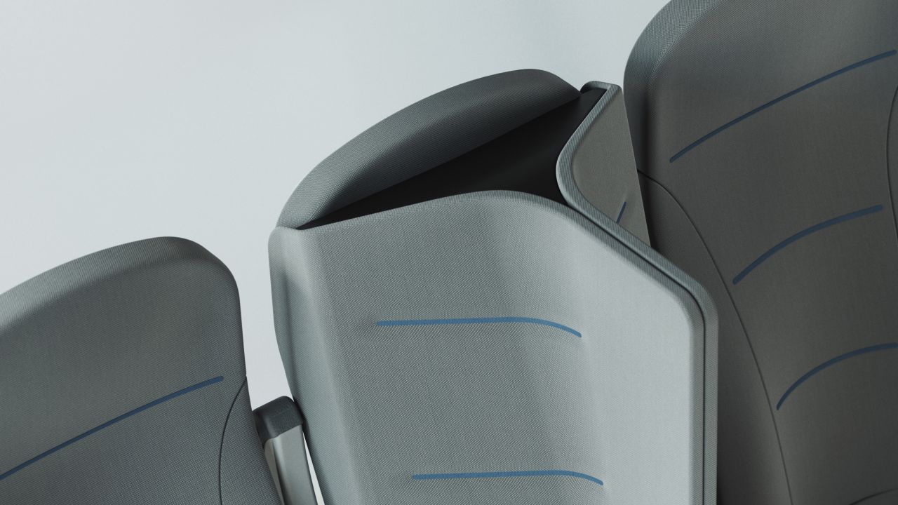 Interspace Lite uses the middle seat as a divider.