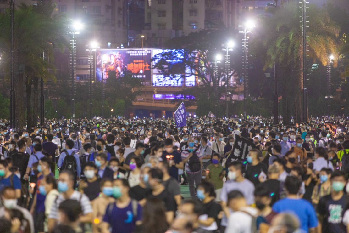 Crowds gather in Victoria Park depite the ban. 