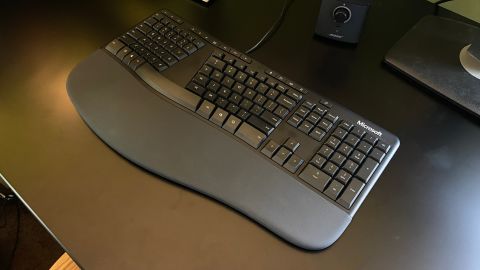 underscored Microsoft Ergonomic Keyboard