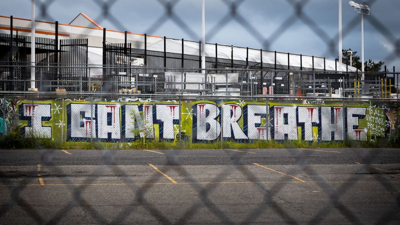 Floyd's words "I can't breathe" are seen in Montreal on June 3. The late Eric Garner also uttered the words <a href="https://edition.cnn.com/2019/07/16/us/eric-garner-death-five-years-later/index.html" target="_blank">while he was in an officer's chokehold in 2014.</a>