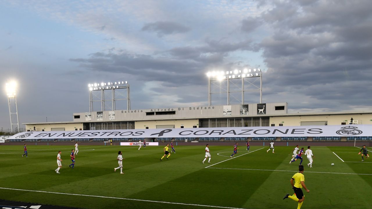 Real Madrid chose to use the empty stands at the Estadio Alfredo di Stefano to display a banner reading "In our hearts" paying tribute to coronavirus victims.
