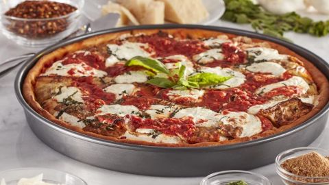 Chicago Metallic Deep-Dish Pizza Pan