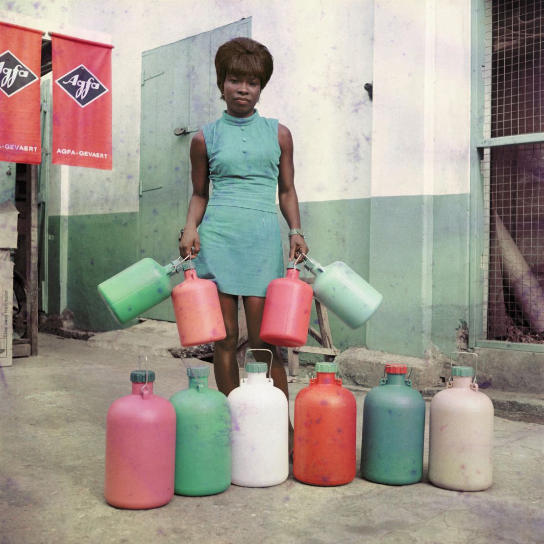 Untitled #4, Sick-Hagemeyer shop assistant, Accra, 1971