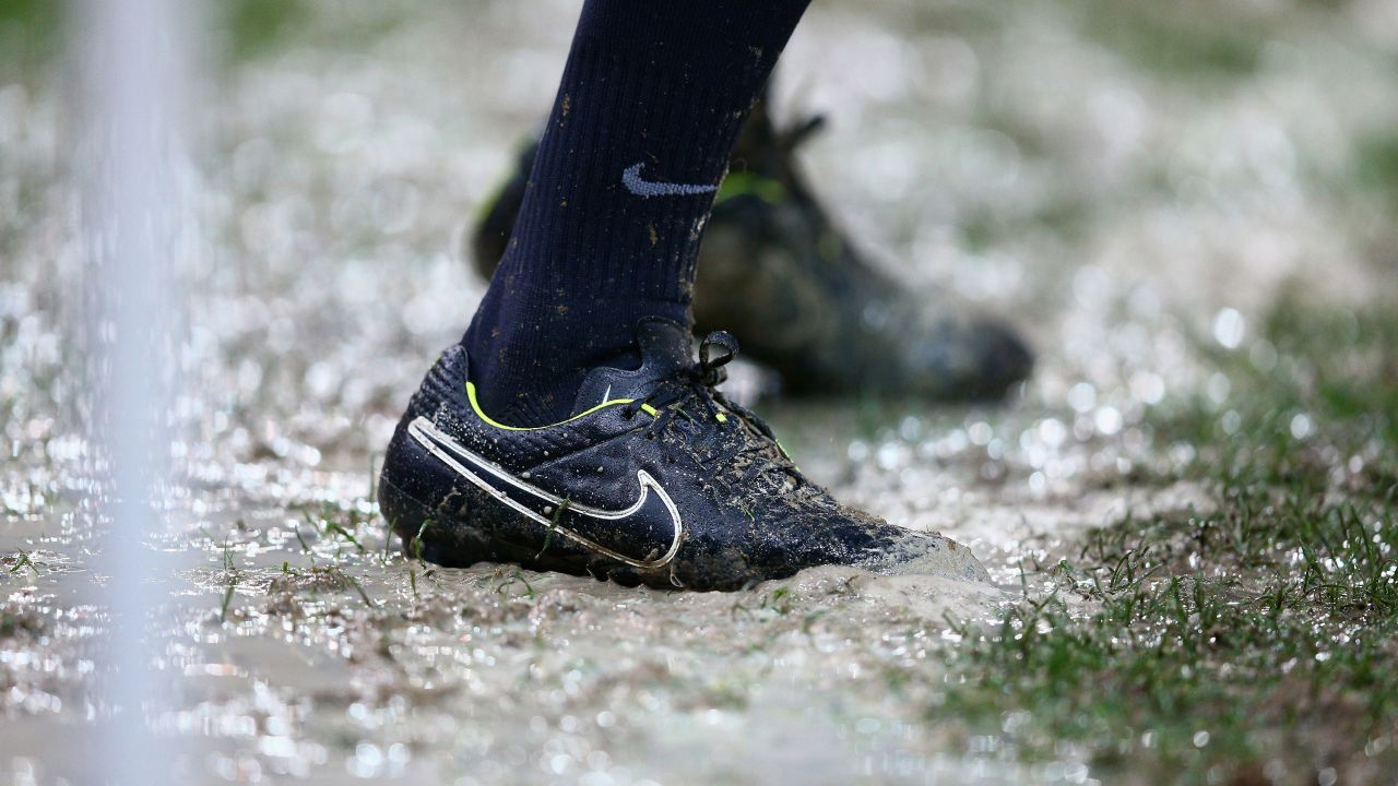 A quarter of English league football grounds can expect stadium flooding by 2050, report authors warned.