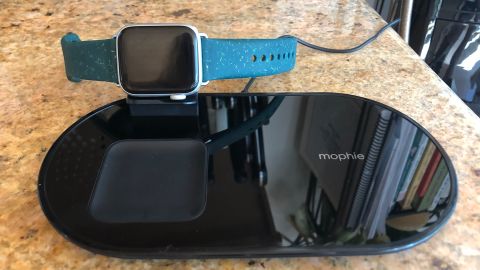 underscored mophie 3-in-1 wireless charging pad review