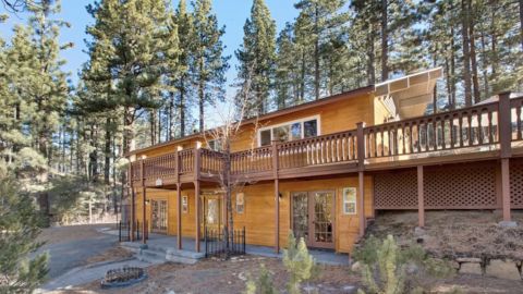 South Lake Tahoe Cabin with Deck and Hot Tub