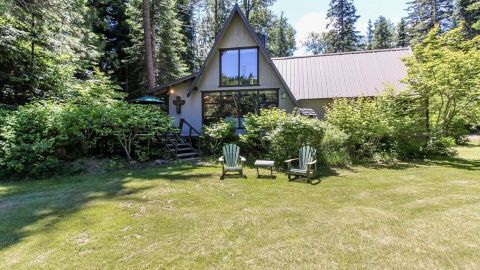 Yakima Riverfront Cabin in Cle Elum, Washington
