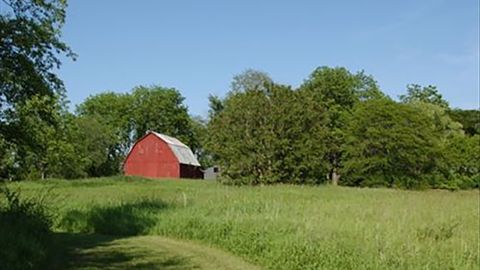 Renovated Farmhouse Near Valparaiso, Indiana