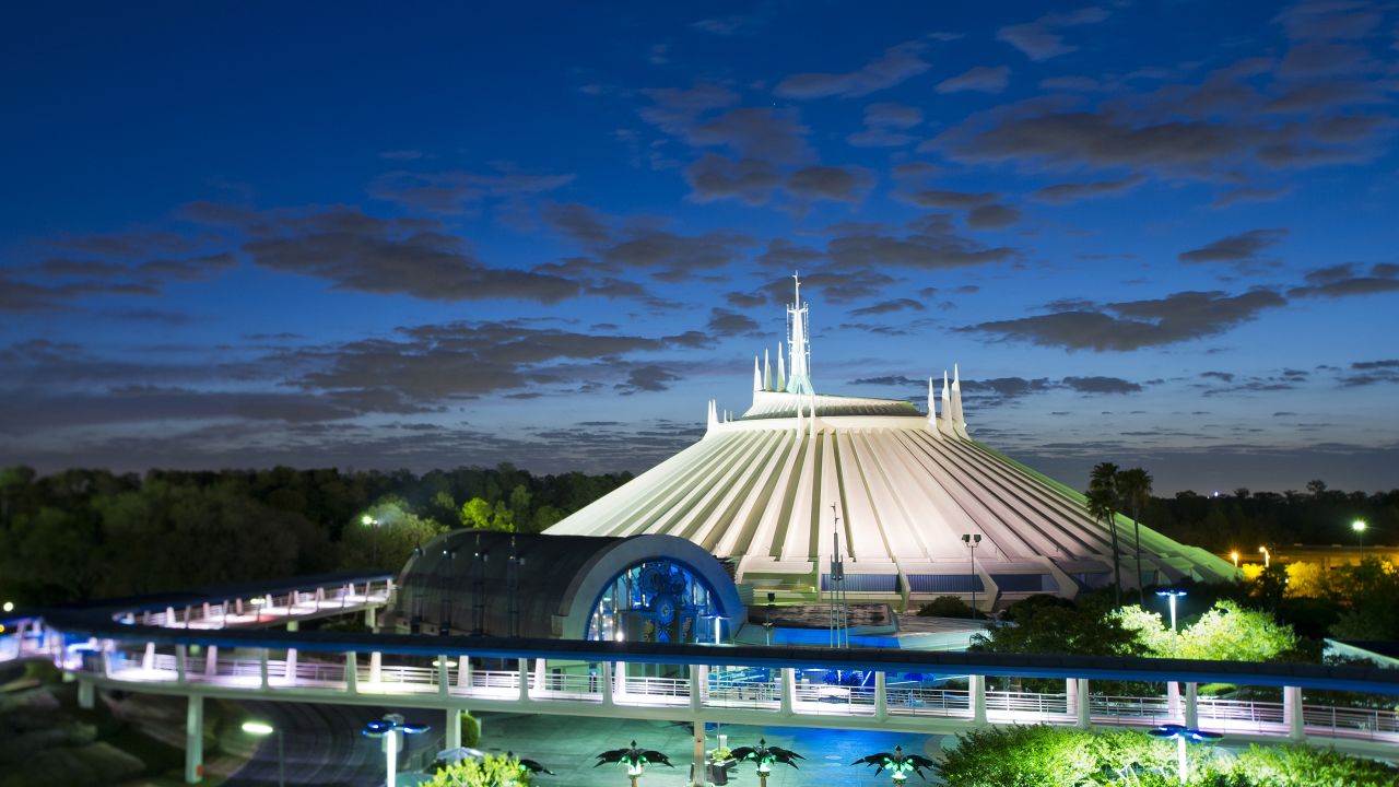 Itching to get back on the Space Mountain roller coaster? Follow these tips for a safe launch.