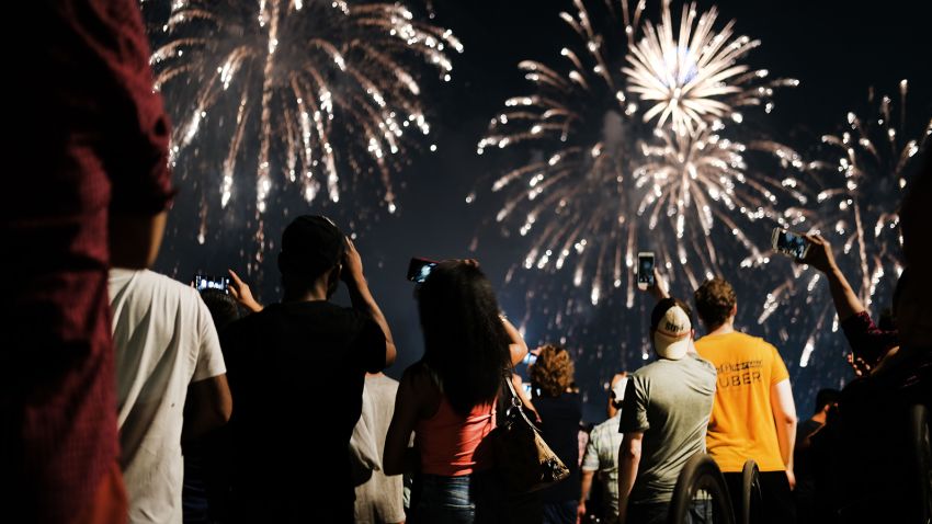 NEW YORK, NEW YORK - JULY 04: Fireworks light up the night sky over Brooklyn on July 04, 2019 in New York City. This is the 43rd annual display of the Macy's Independence Day fireworks show. (Photo by Spencer Platt/Getty Images)