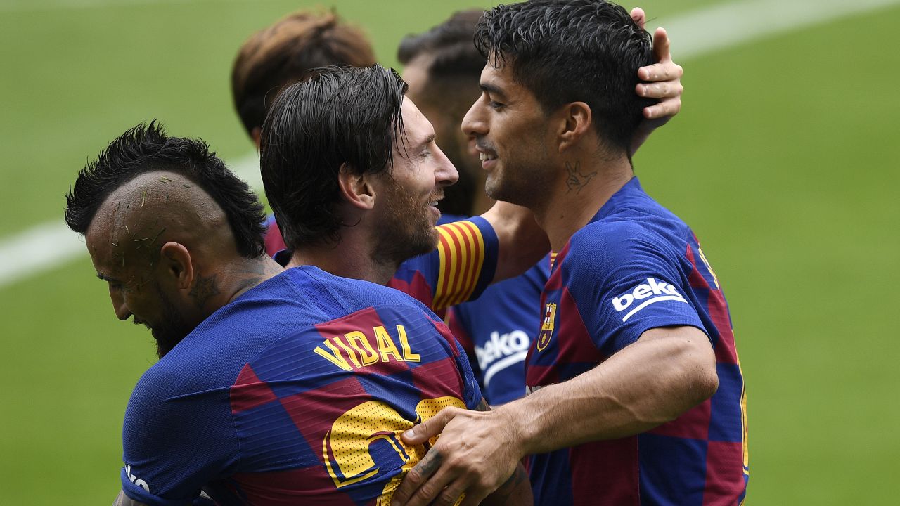 Luis Suarez scored both Barcelona goals at Celta Vigo but it would turn out to be a disappointing day for Barça.