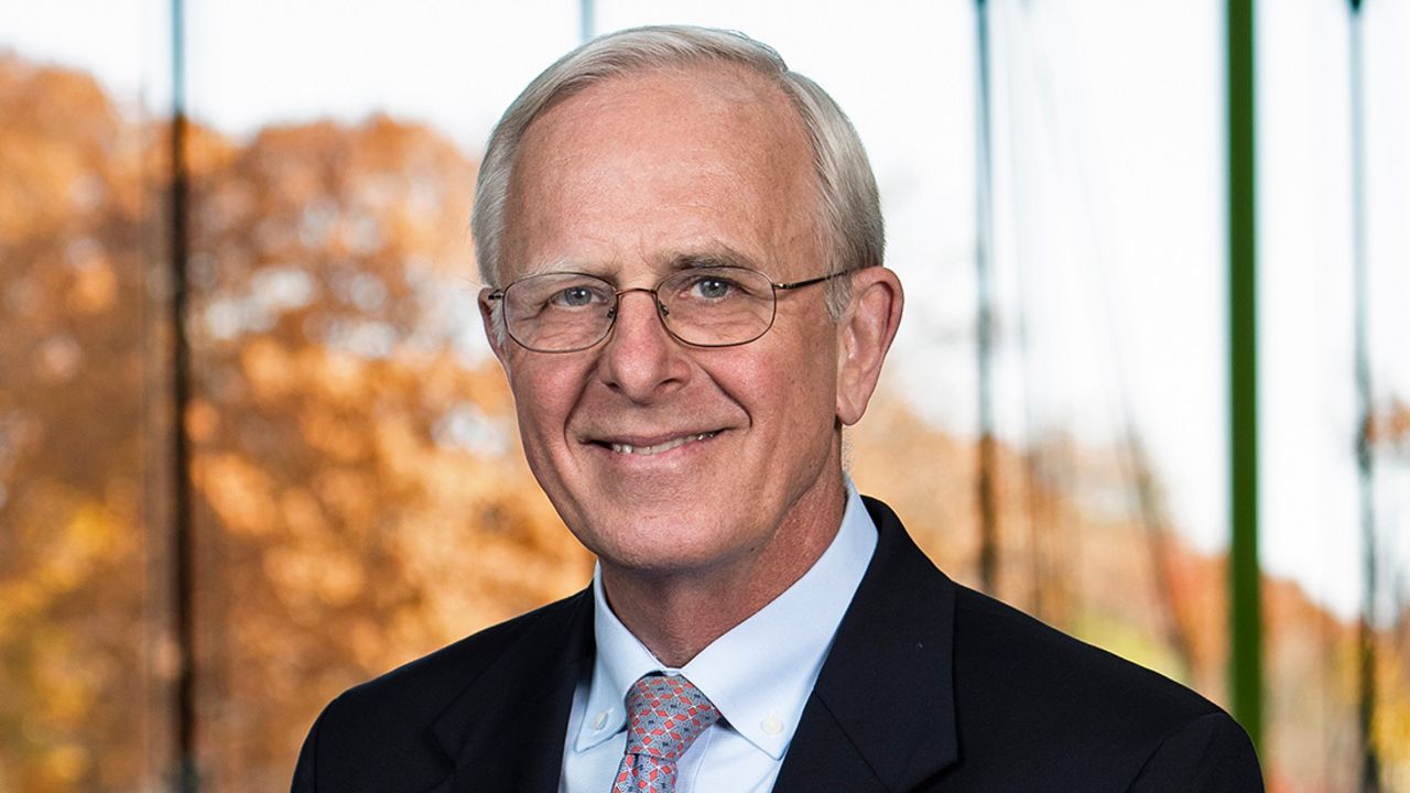 Donald Ayer