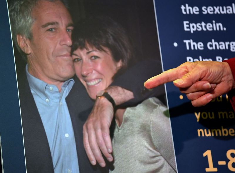 Jeffrey Epstein s former pilot testifies Bill Clinton Donald