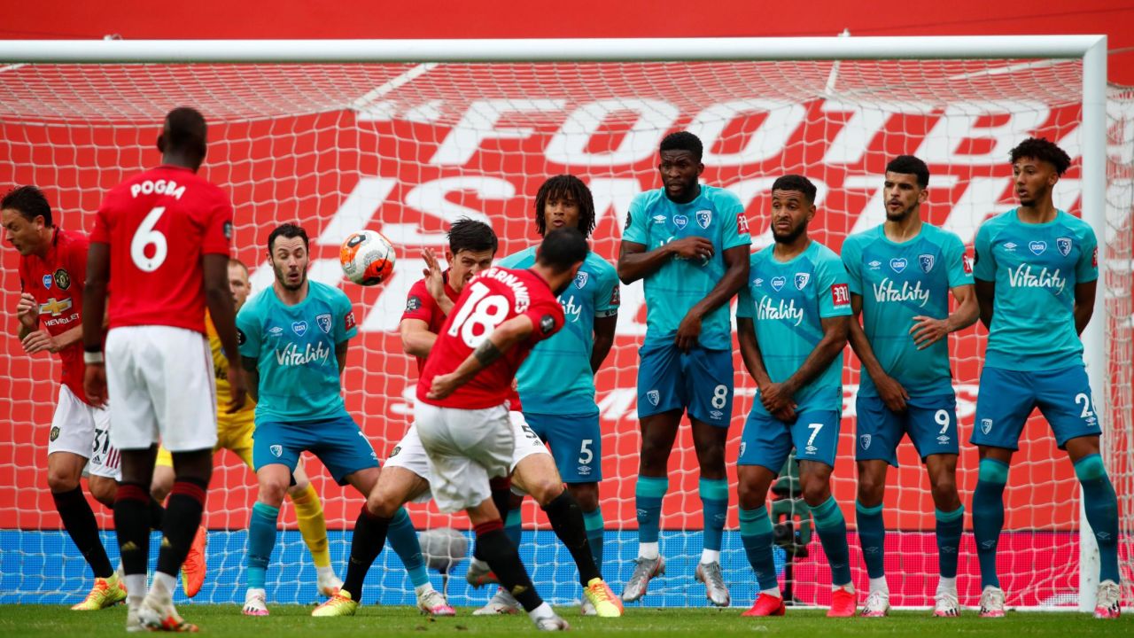 Bruno Fernandes scores with a brilliant free kick into the bottom corner.