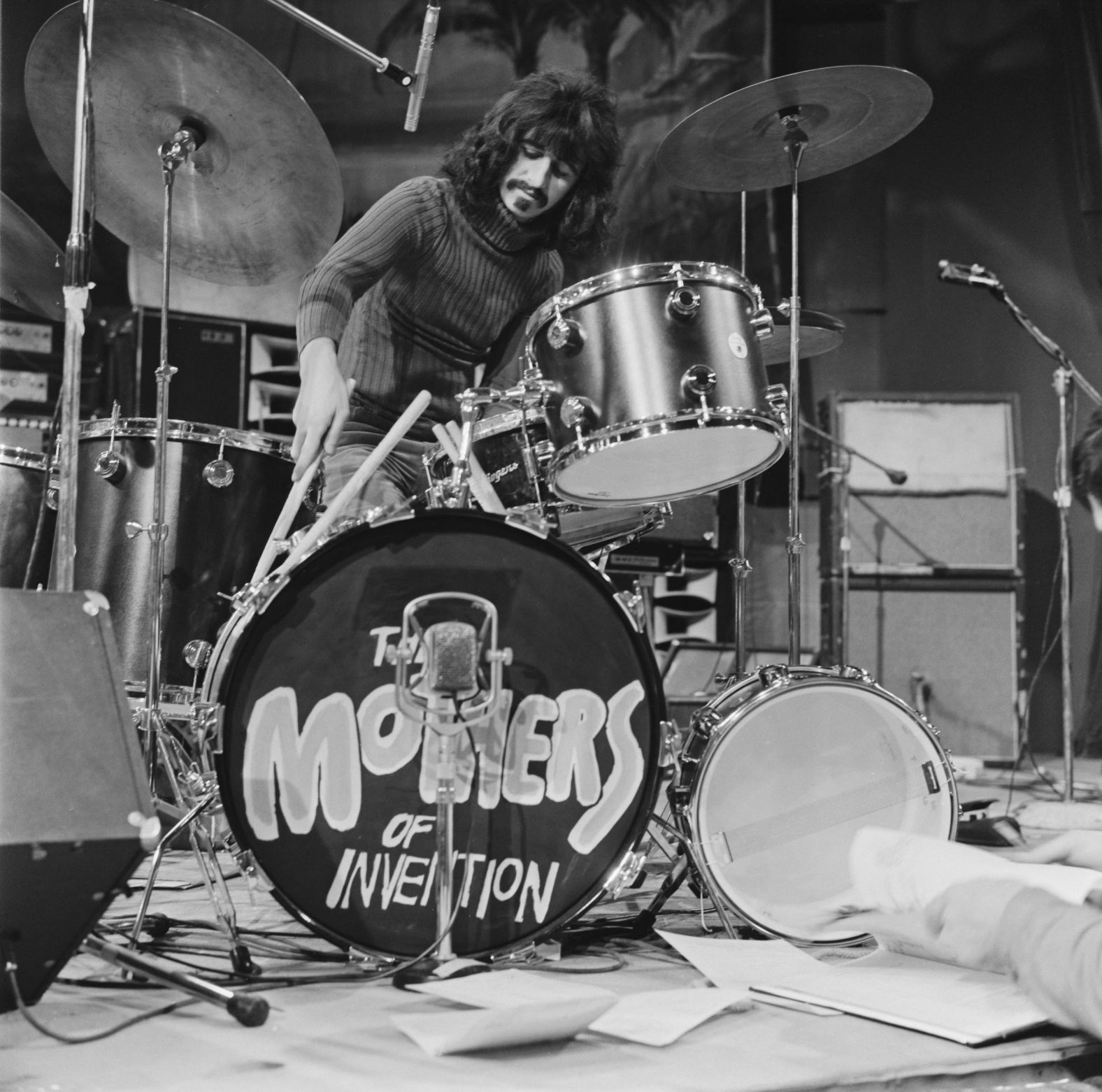 Starr attends a rehearsal at the Royal Albert Hall in London in 1971. He plays the drums left-handed with a right-handed drum set.