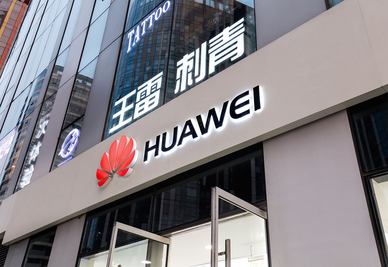 Did Huawei already develop its own 5G chip to get around US sanctions? -  The Verge