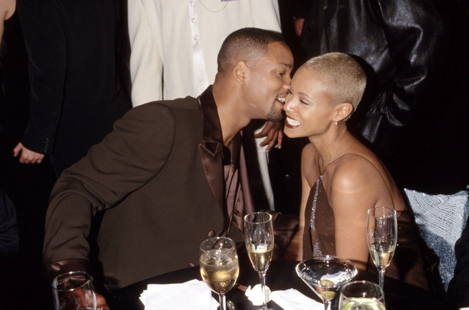 Will and Jada attend the Grammys together in February 1998.
