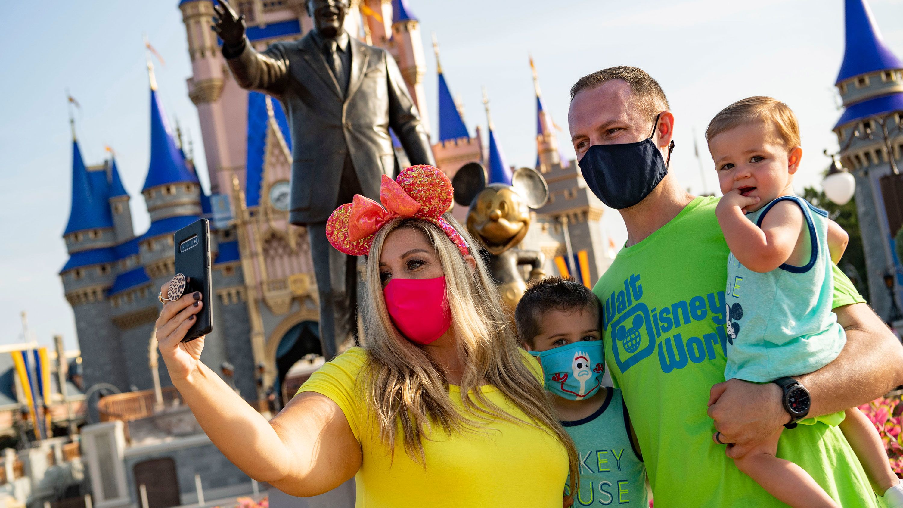 Disney World Guests Demand Kids Be Banned After Video Surfaces - Inside the  Magic