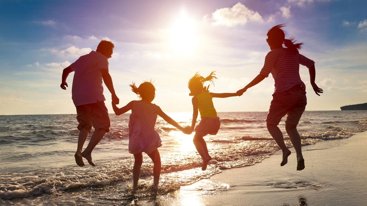 Here are seven ways to make a healthy summer a happy summer. 
