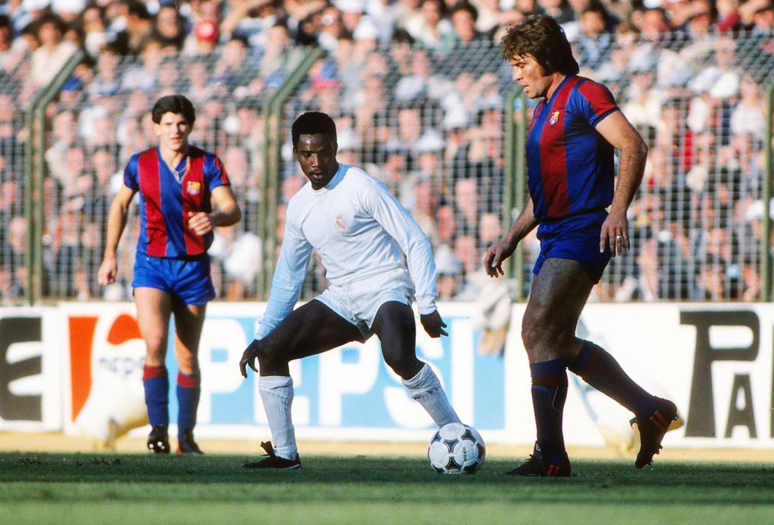 Laurie Cunningham playing in El Clasico.