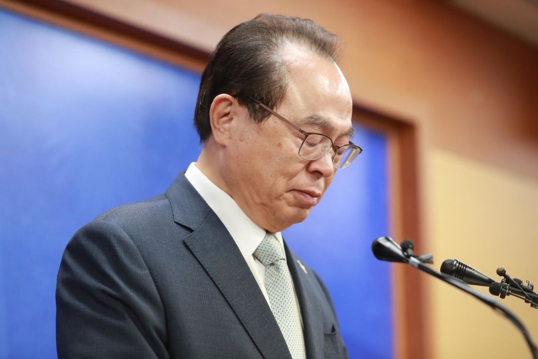 Busan Mayor Oh Keo-don during a press conference to announce his resignation in Busan, South Korea on April 23, 2020. 