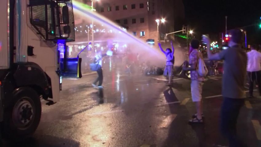 Jerusalem protest  water cannon