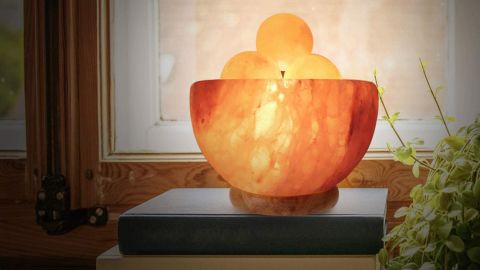 Himalayan Glow 1328 Bowl Salt Lamp with Massage Ball