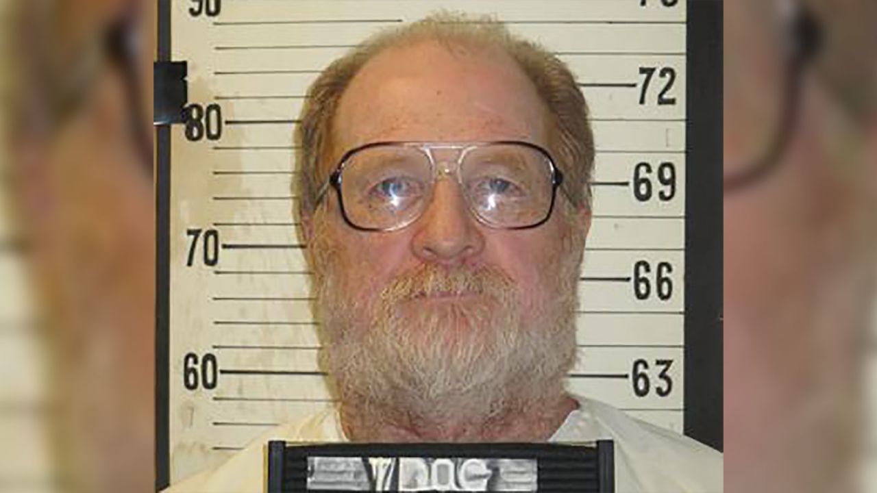 Harold Wayne Nichols execution Tennessee governor issues delay due to