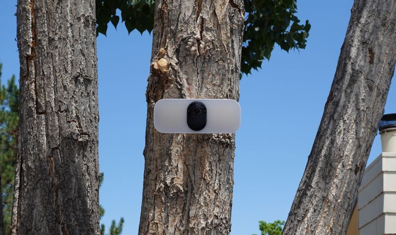 Arlo flood hot sale light camera