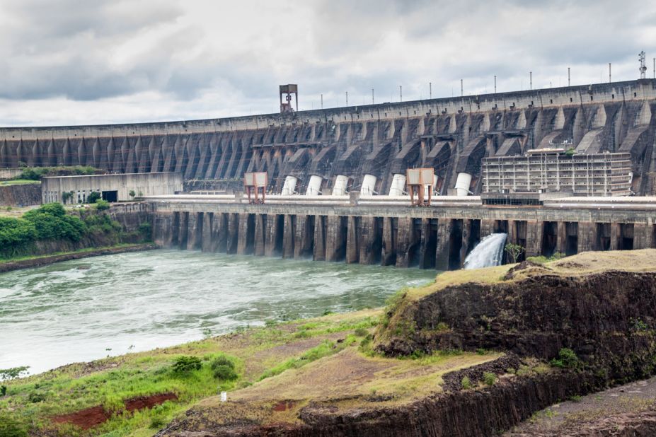 The Itaipu Dam on the border between Brazil and Paraguay. <br />Installed generation capacity: 14,000 megawatts.