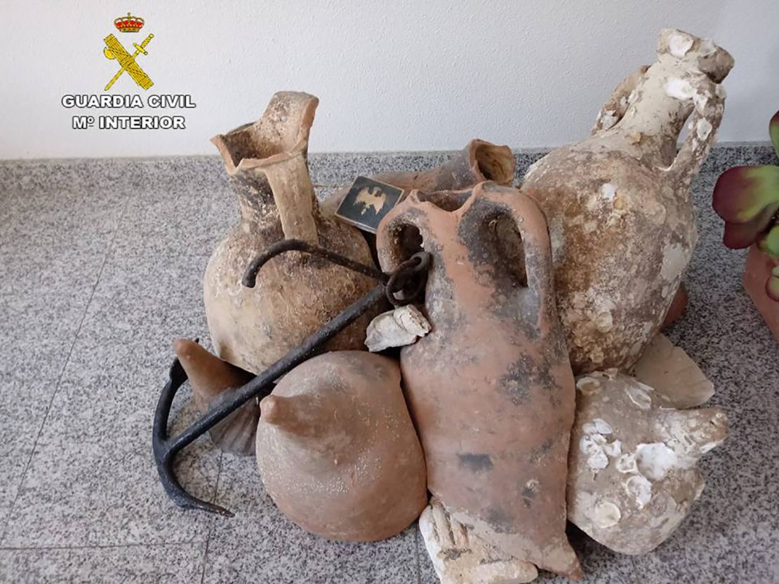 Police officers found an ancient Roman amphora while doing a routine inspection of a seafood shop in Alicante, Spain.