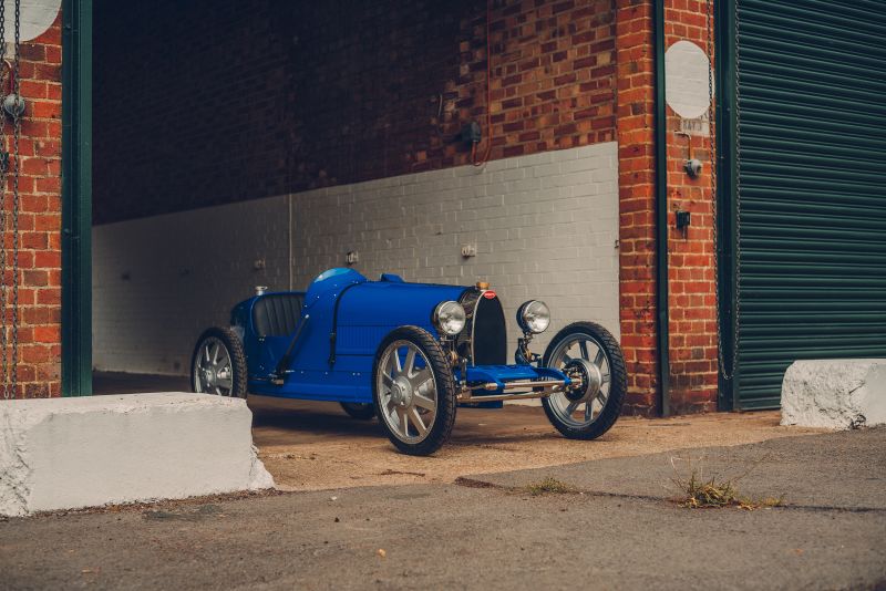 Bugatti childs car online