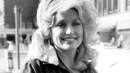 May 20, 1977 - Country music queen Dolly Parton is back in London after performing at the King's Theatre, Glasgow, at a Scottish Royal Jubilee Television Special in the presence of the Queen, she now commences on a tour of Britain and the continent.  (Photo by Keystone/Getty Images)