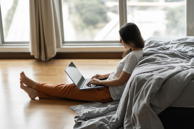 Sofas that sit online on the floor