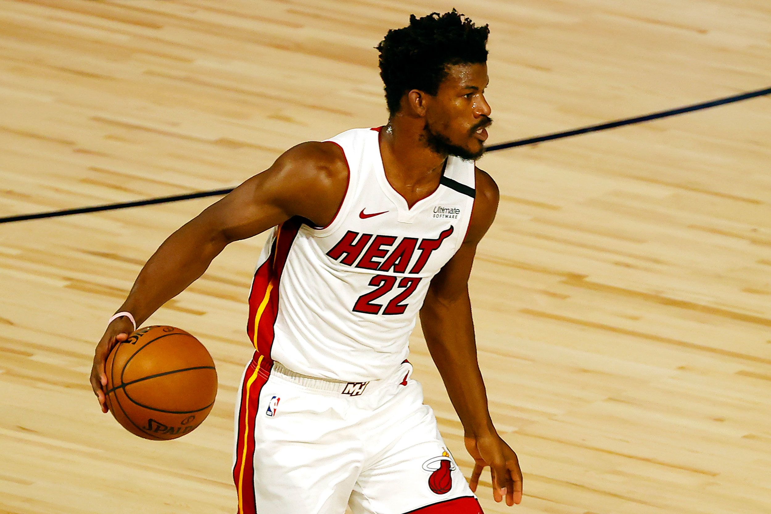 Jimmy Butler forced to change nameless jersey prior to tip-off
