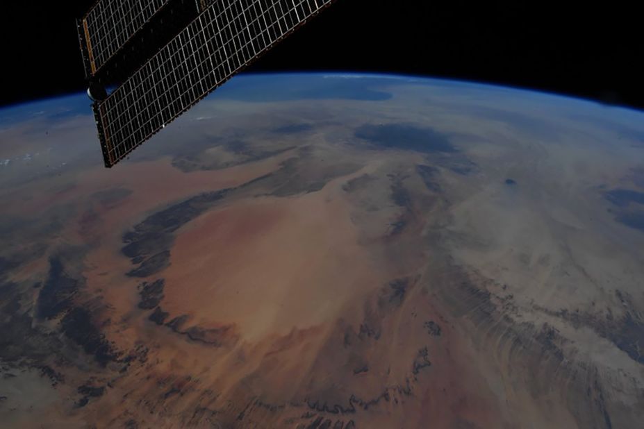 "Earth Art, southwest Libya," Hurley tweeted on June 29.