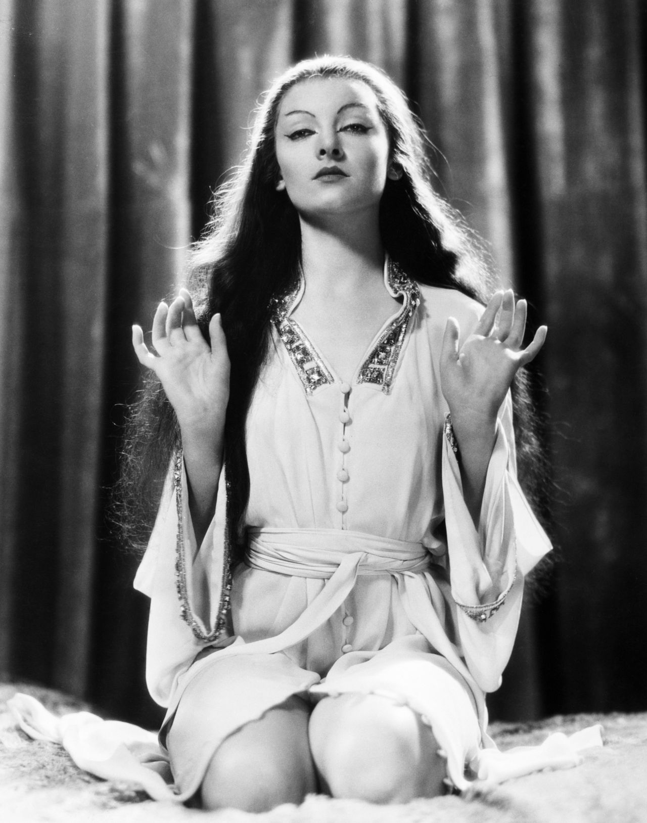 Myrna Loy, a White actress, portrayed the depraved daughter of Fu Manchu in "The Mask of Fu Manchu" (1932). 
