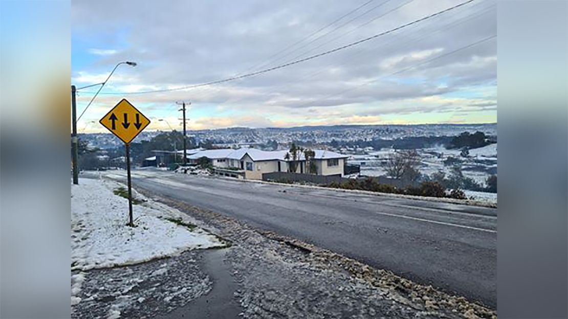 02 rare snow event in australia