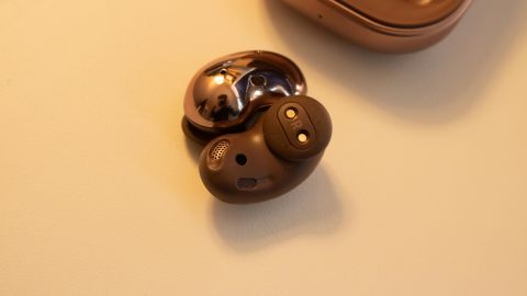 7-underscored galaxy buds live review