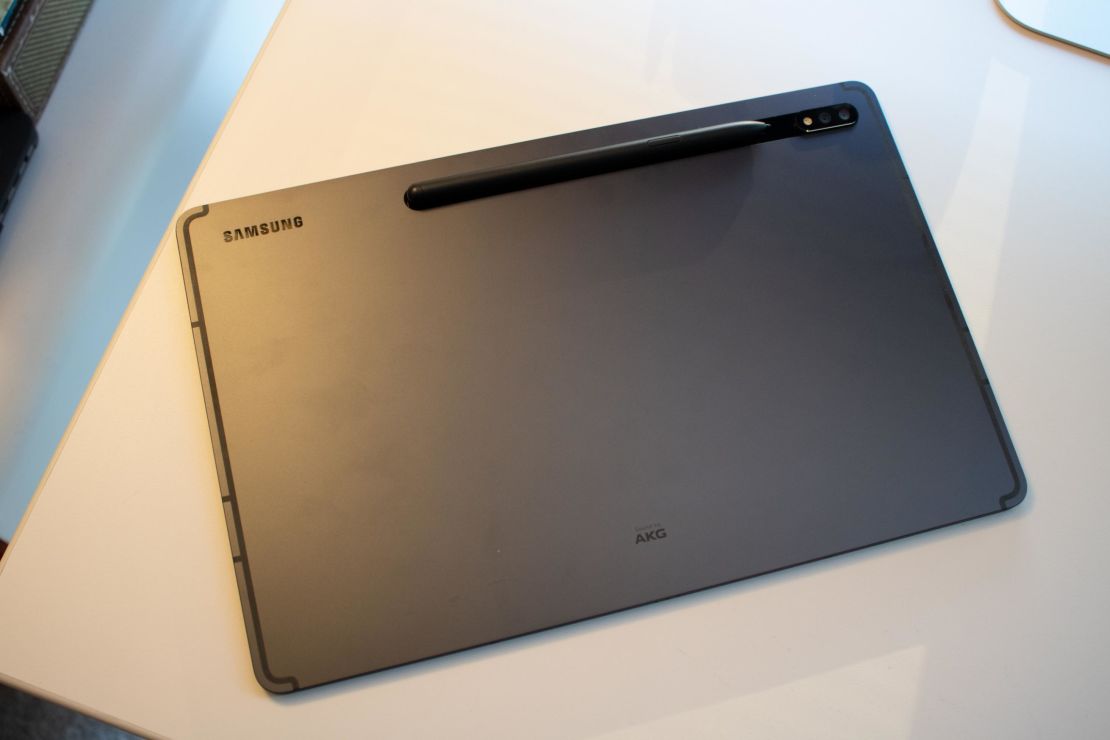 Samsung Can't Make the Tab S7 a Realistic Laptop Replacement
