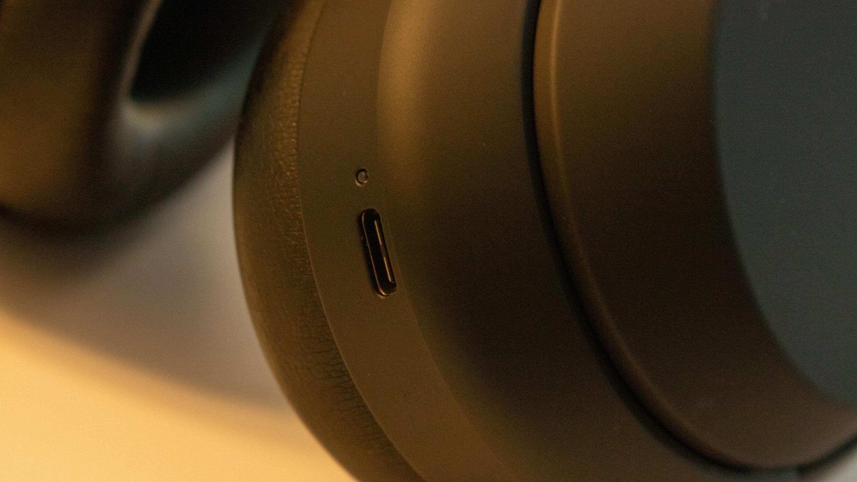 Sony WH-1000XM4 review: Super ANC headphones at a cheaper price