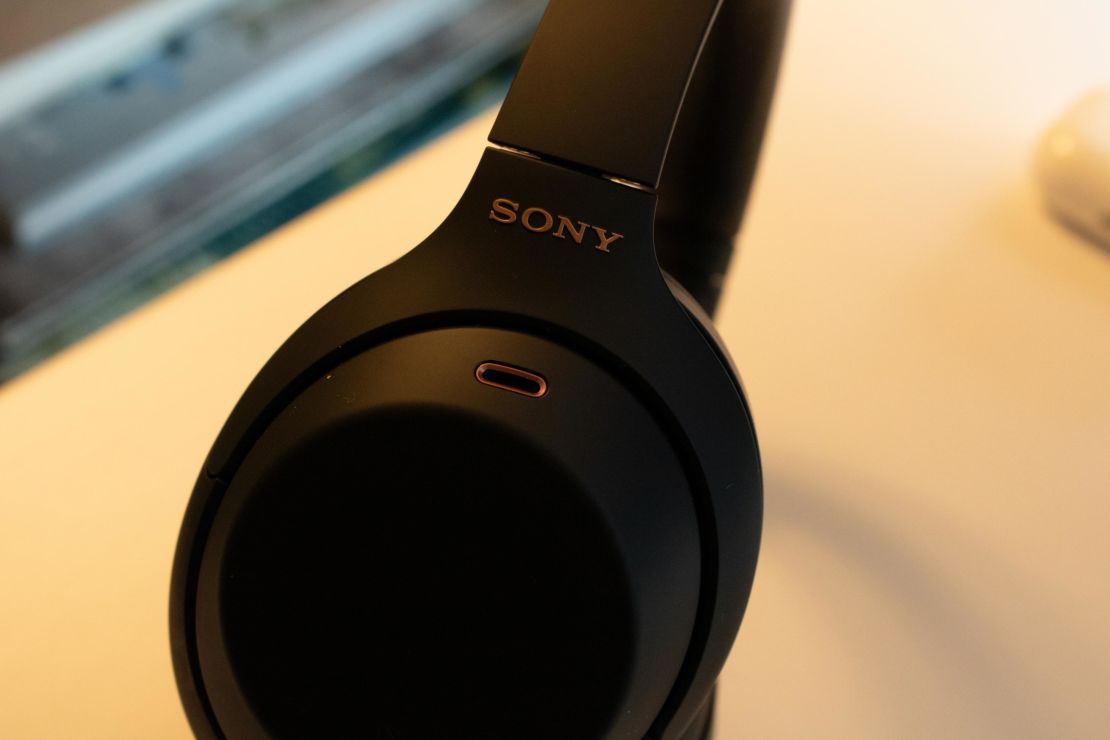Sony WH-1000XM4 Wireless Over-ear Noise Canceling Headphones w/Microphone -  Value Electronics