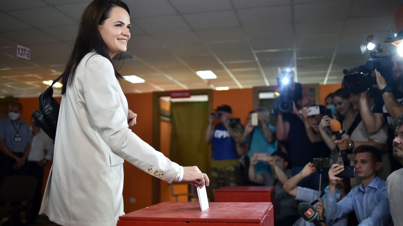 Presidential candidate Svetlana Tikhanovskaya casts her ballot during the presidential election in Minsk on August 9, 2020.